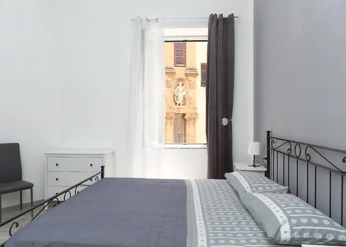 Garibaldi Apartman *